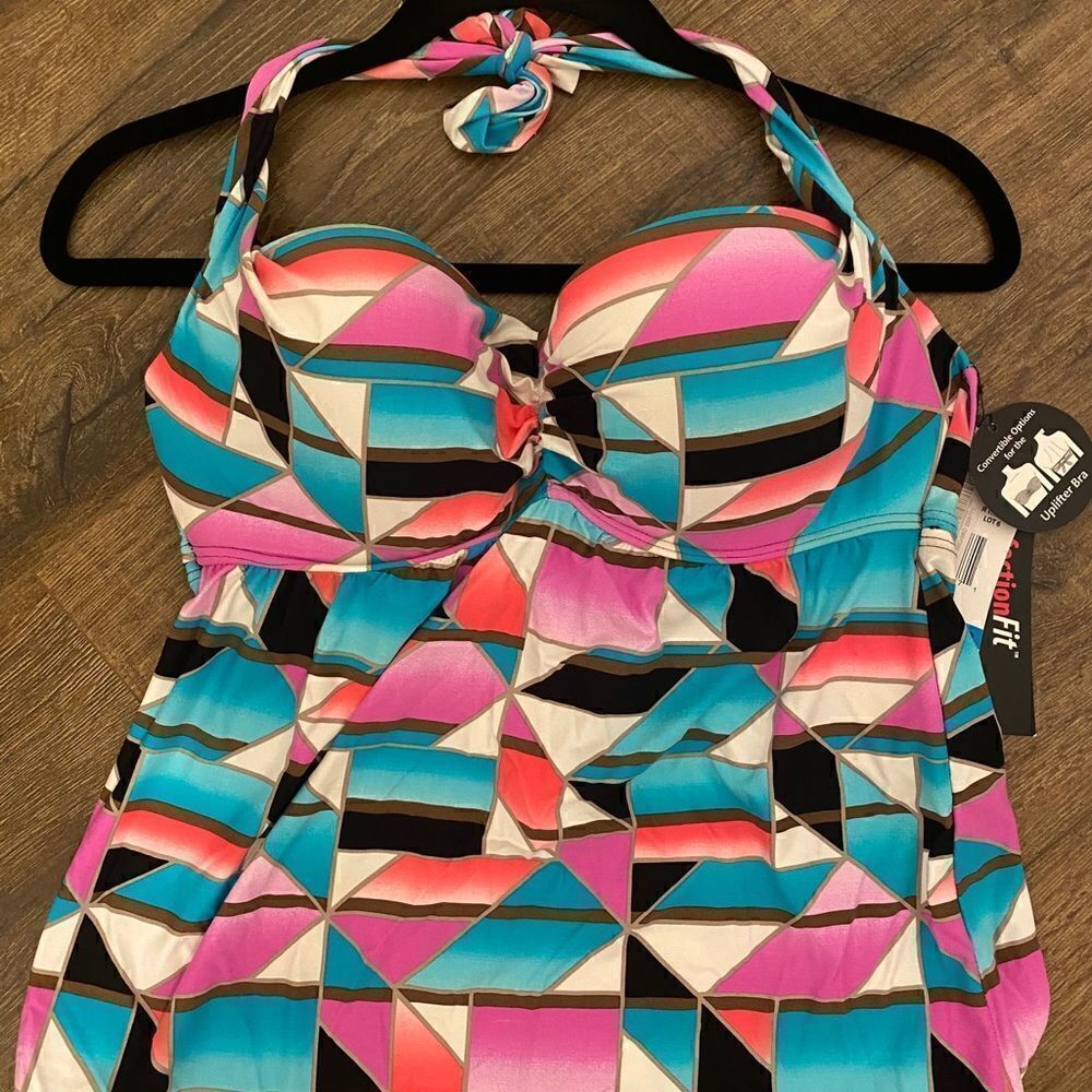Coco Reef Abstract Geometric Pattern Halter Tankini - Picture 2 of 5